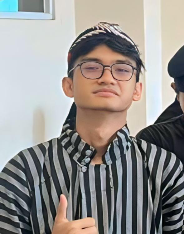 Revi Fahrizqi
